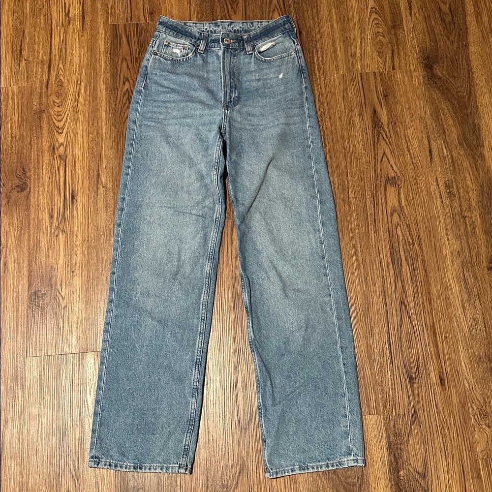 NWOT H&M Loose Straight High Waist Jeans Size 2